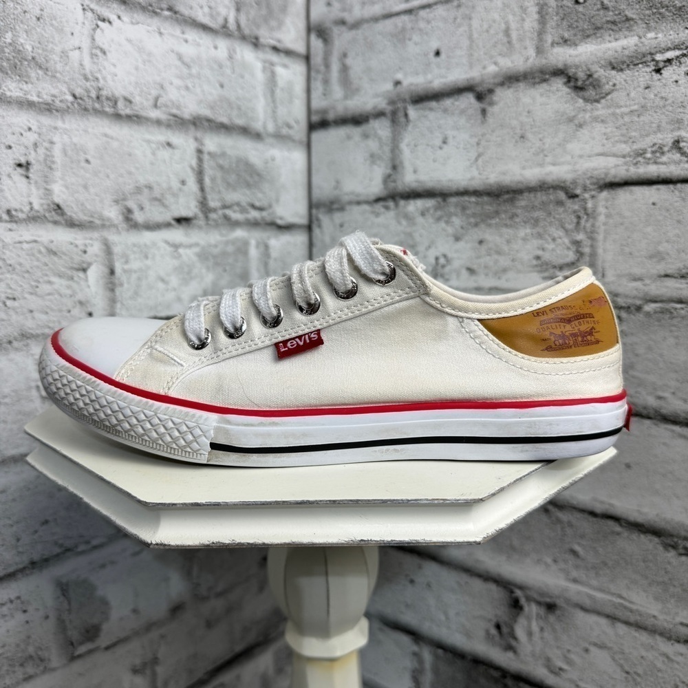 Levi’s Stan Buck Canvas Low Top Sneakers